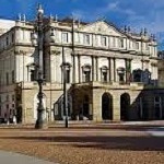 Итальянский оперный театр Ла Скала  - главная достопримечательность Милана